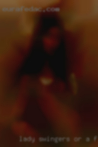 Lady swingers or a female from the US.